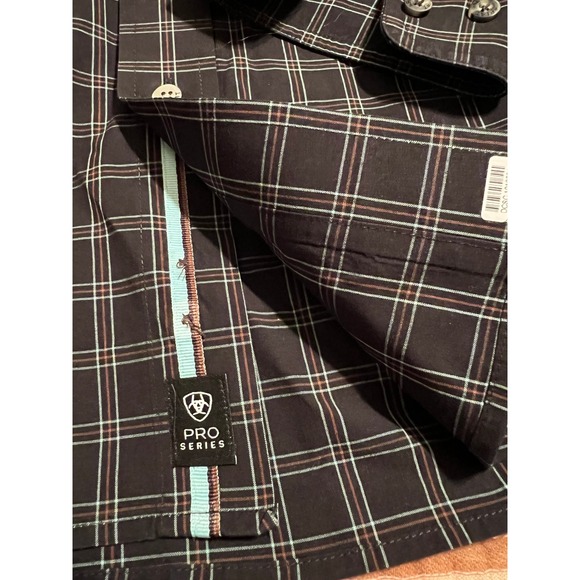 Ariat Pro Series Mens Plaid Long Sleeve Button Up Shirt Size M - Picture 3 of 7